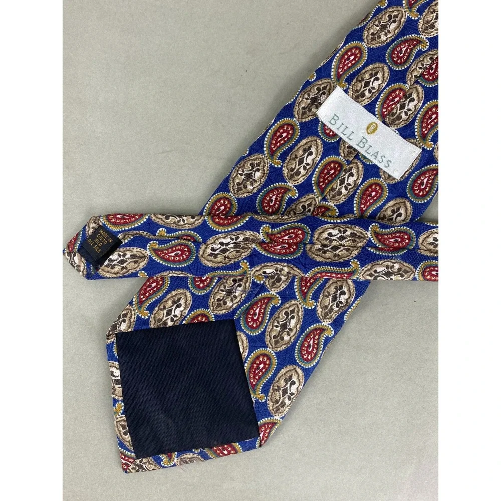 Bill Blass Mens Silk Tie Blue Red Gold‎ Paisley Medallion Classic Business 56X4
